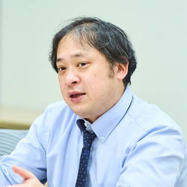 前川 博志 氏
